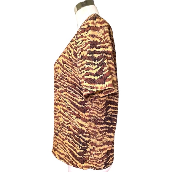 Tiger Animal Print Short Sleeve Blouse Top - Picture 5 of 10